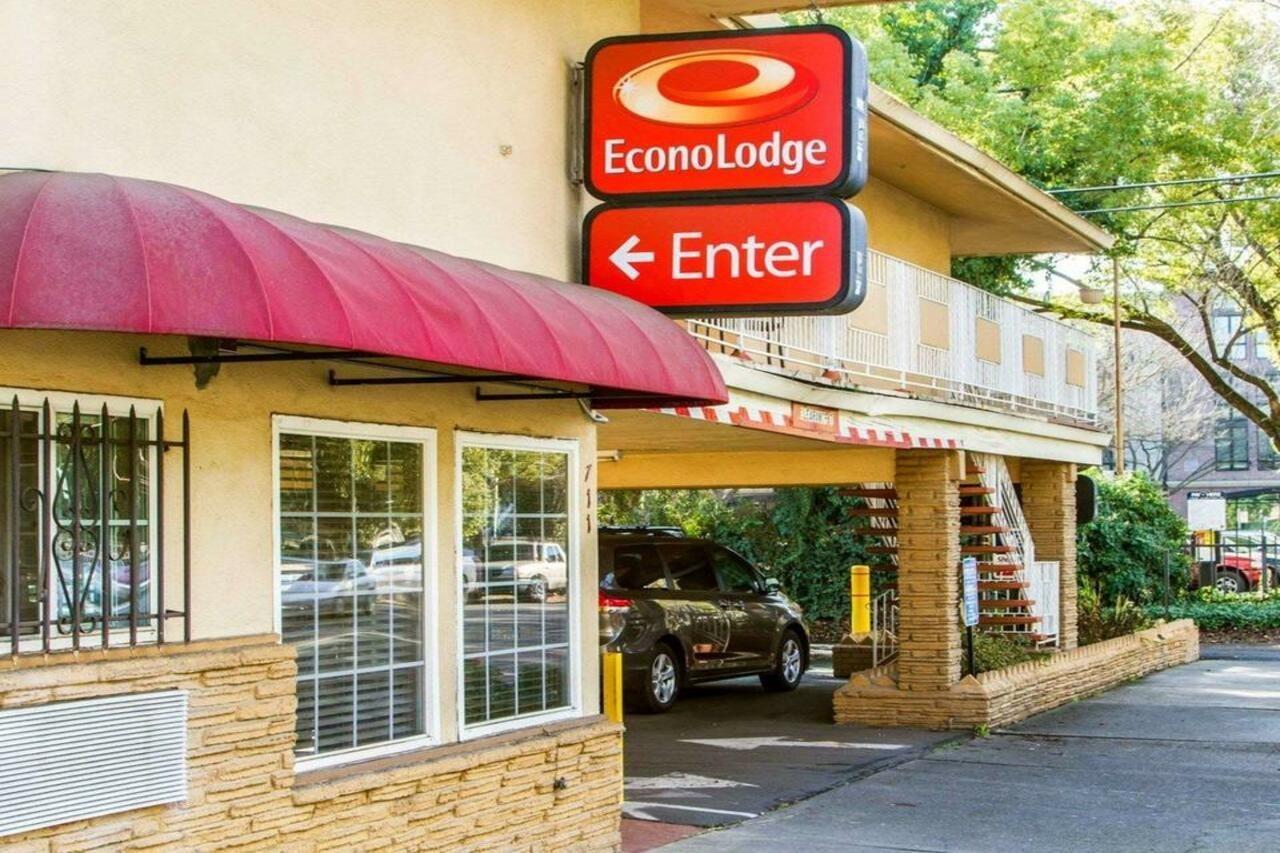 Econo Lodge Sacramento Convention Center Eksteriør billede